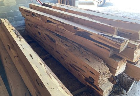 We carry standard 6x6, 8x8, and 10x10 squared posts, but we can have posts milled to almost any dimension.